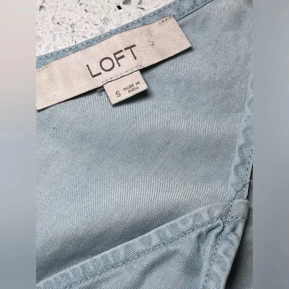 LOFT Light Blue Lyocell Camisole Tank Top Women’s Small - Picture 4 of 5